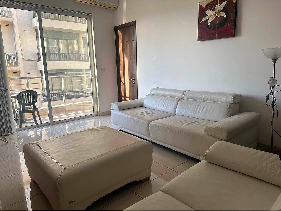 Room in San Giljan — 1