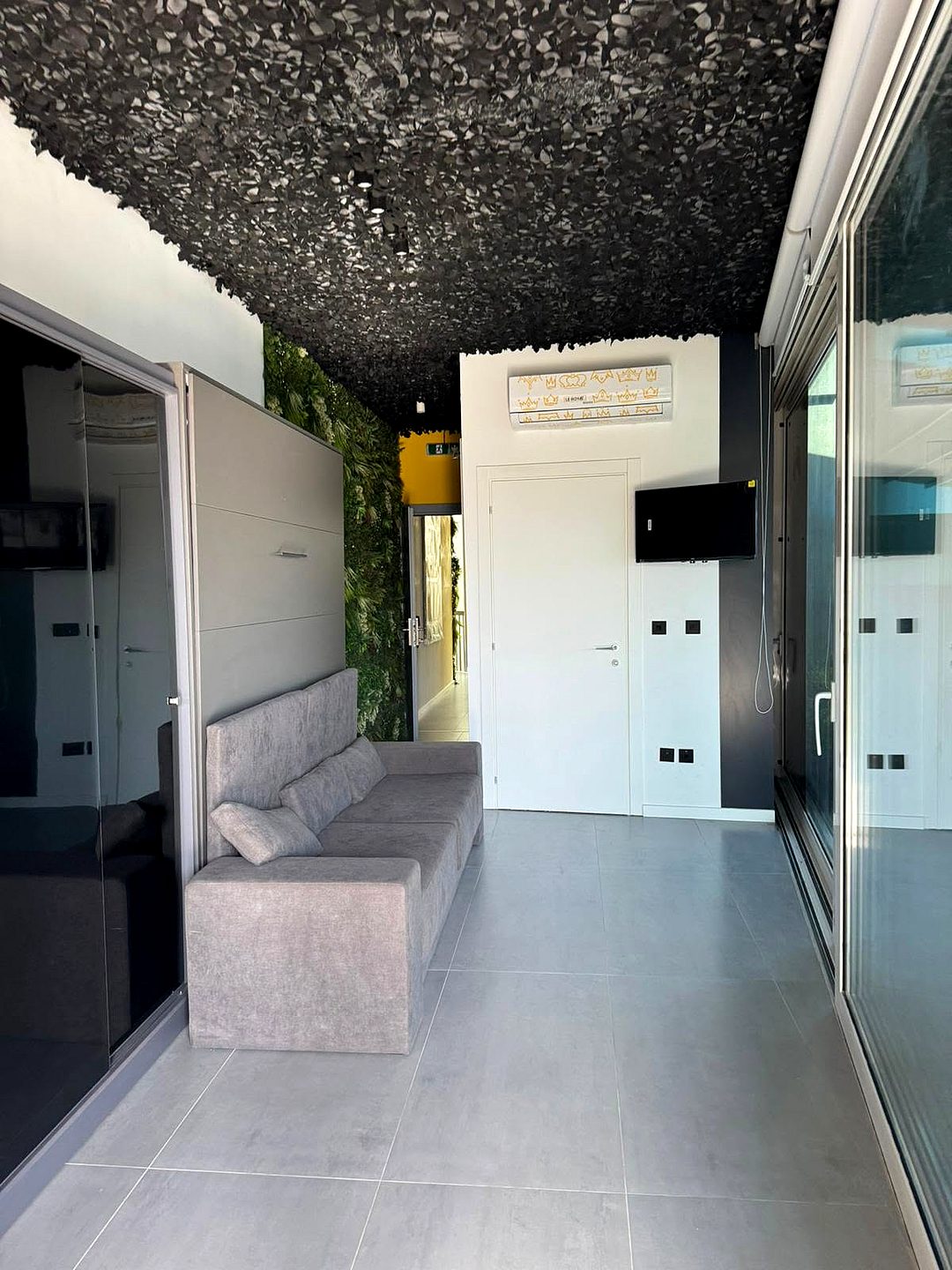 Penthouse in Swieqi - 1 bed, 1 bath — 4