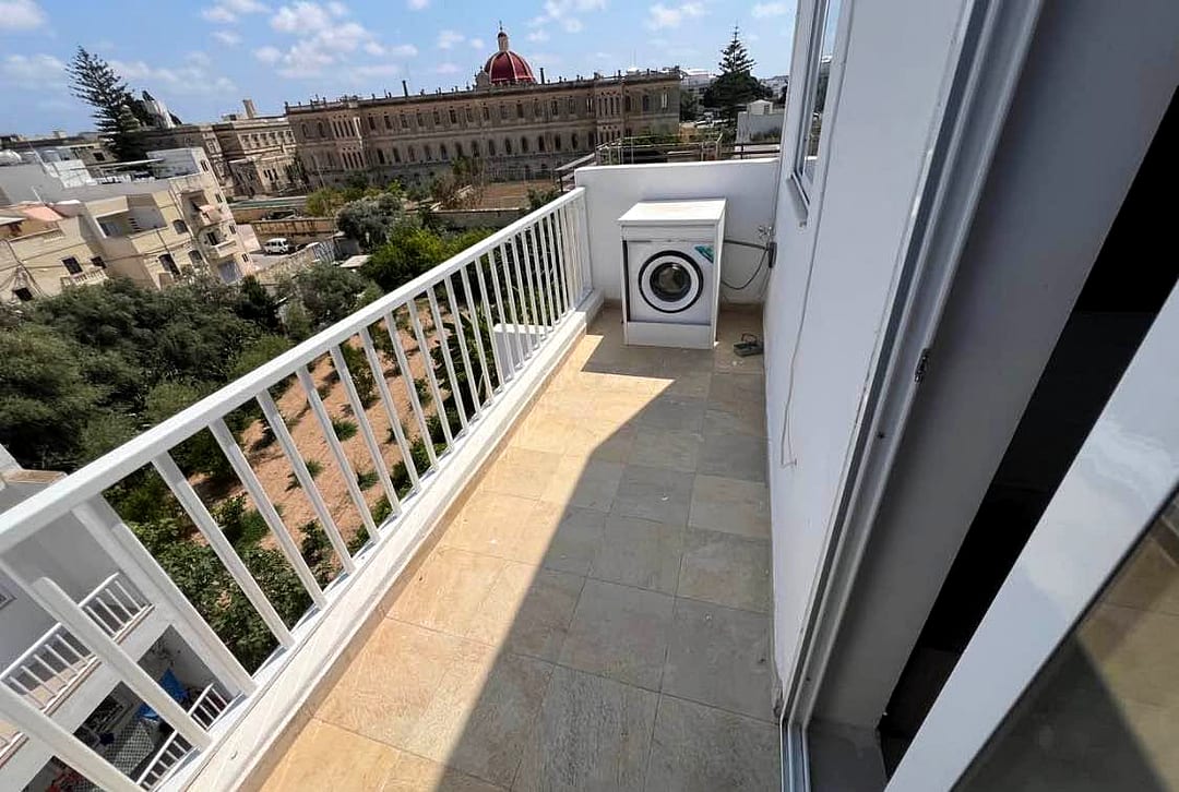 Penthouse in Santa Venera - 1 bed — 4