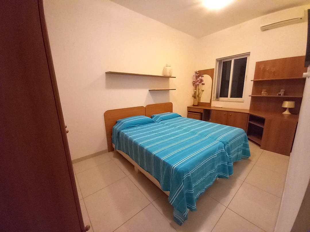 Room in San Giljan — 2