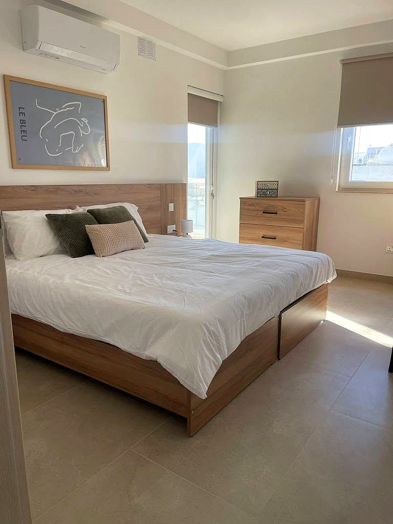 Apartment in Mosta - 3 beds, 2 baths — 5