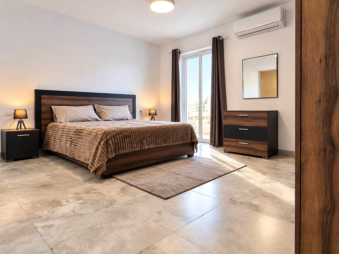 Apartment in St Paul's Bay - 3 beds, 2 baths — 5