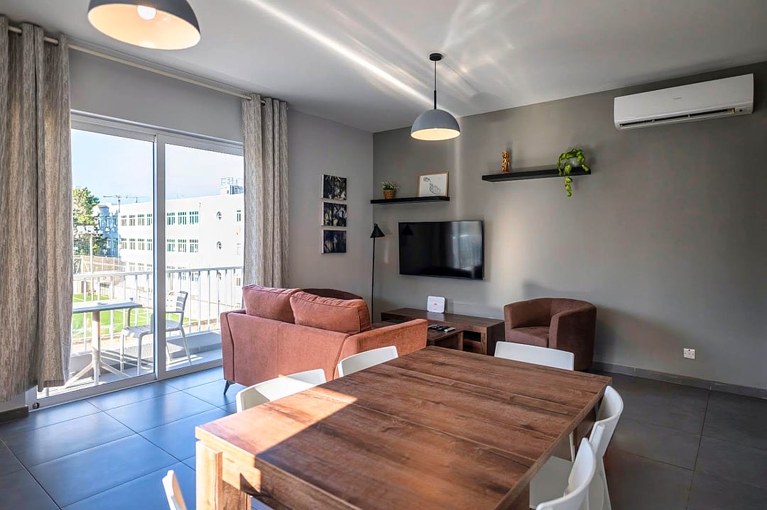 Apartment in Gzira - 3 beds, 2 baths — 3