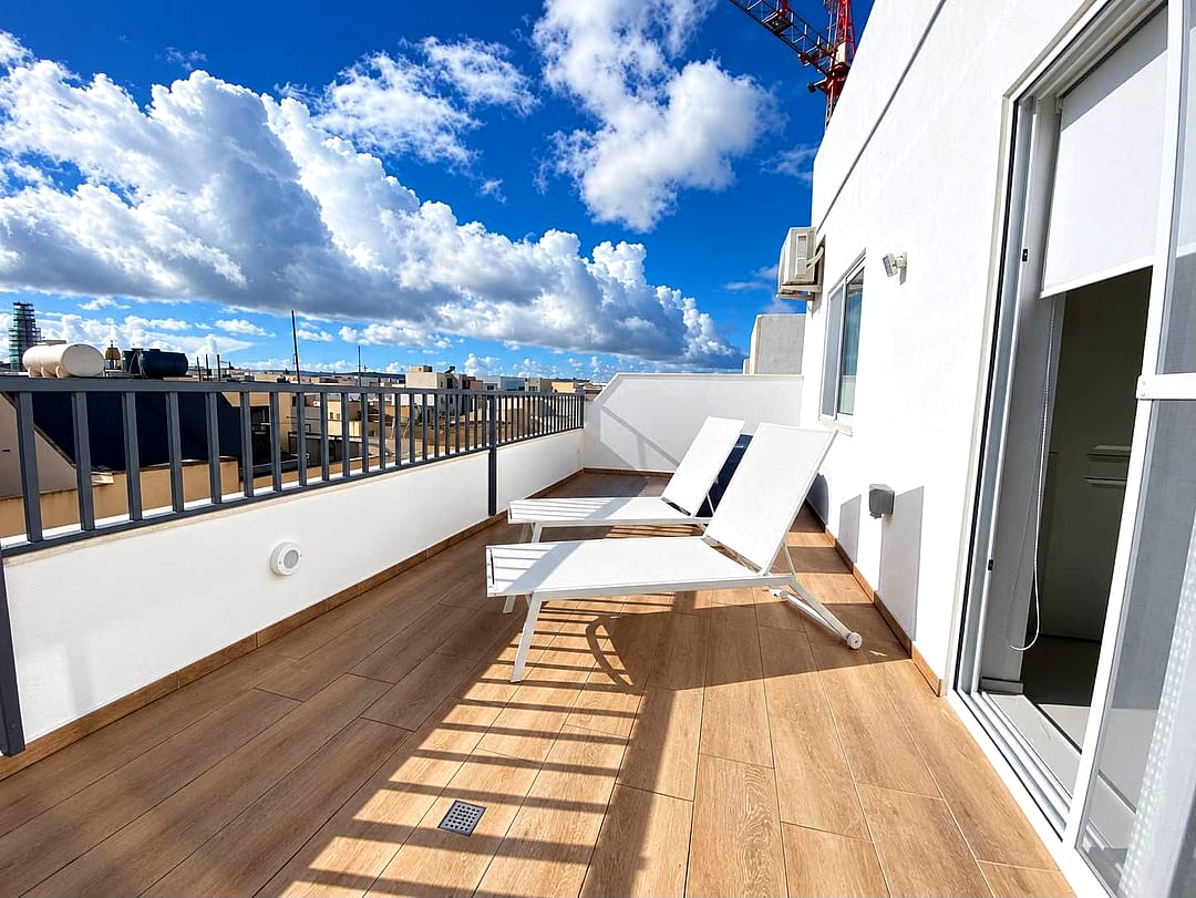 Penthouse in Birkirkara - 2 beds, 1 bath — 1