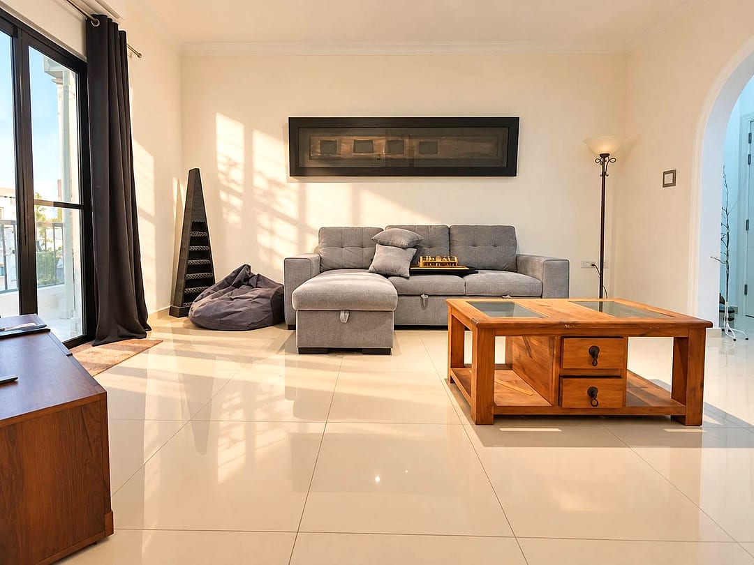 Apartment in Pembroke - 2 beds — 1