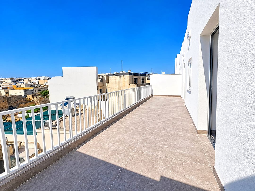 Penthouse in Zabbar - 2 beds — 3