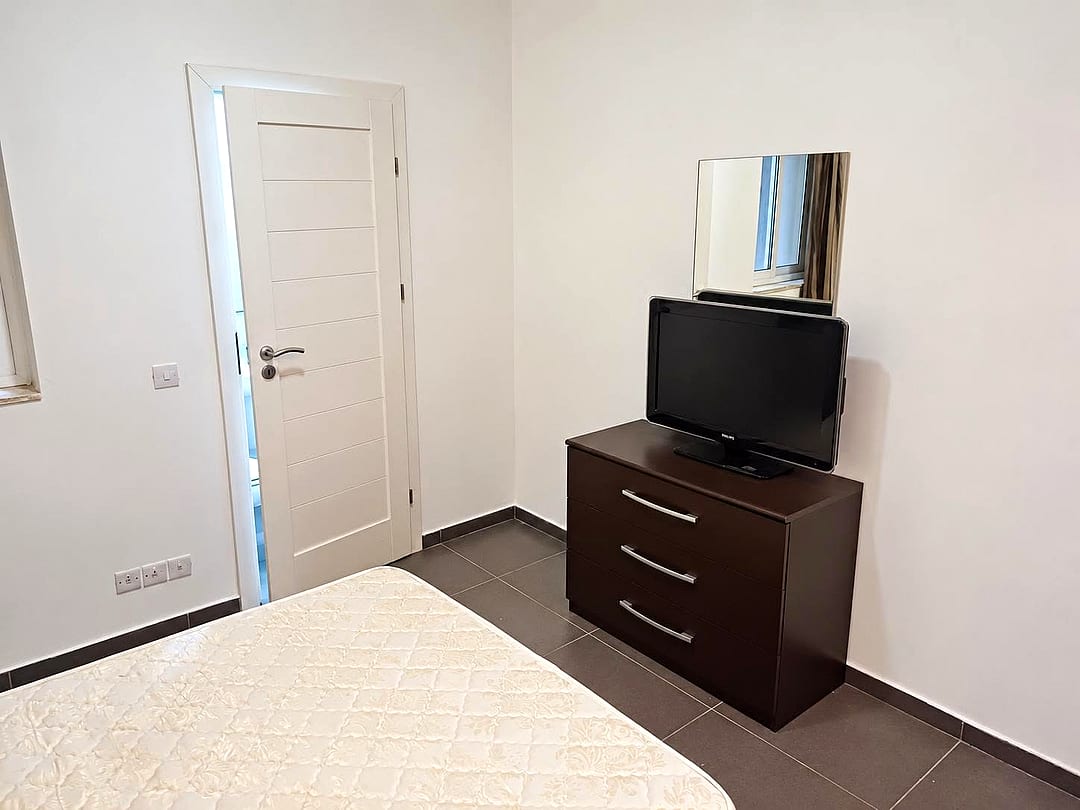 Apartment in Sliema - 2 beds, 2 baths — 3