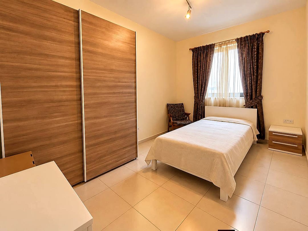 Apartment in Marsaskala - 3 beds, 2 baths — 4