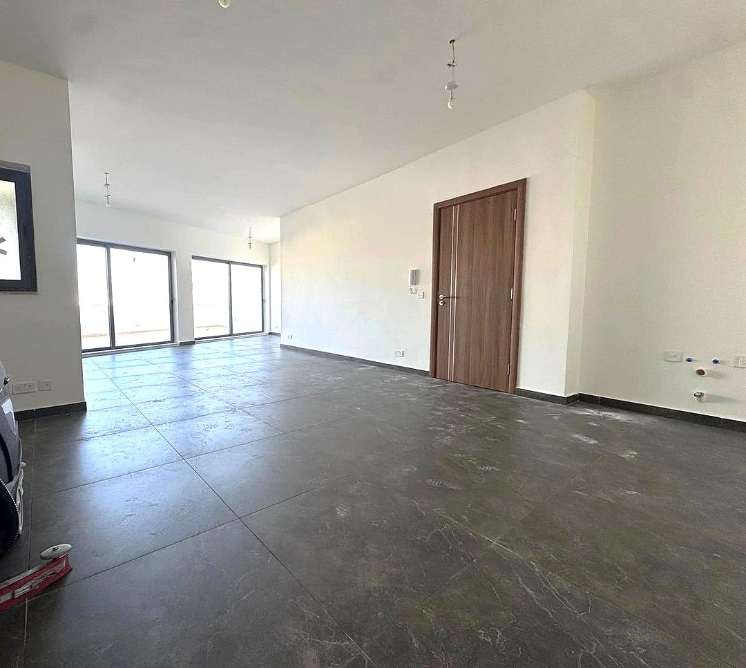 Penthouse in Attard - 3 beds, 3 baths — 1