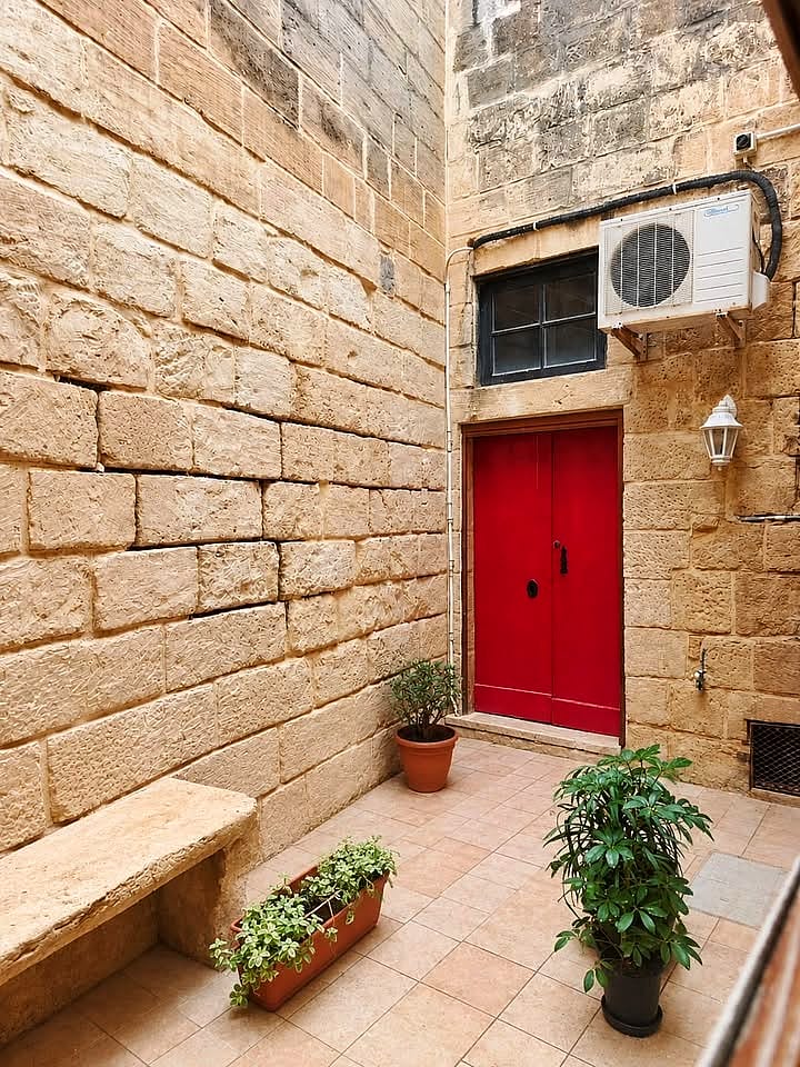 House in Zebbug - 3 beds, 2 baths — 2