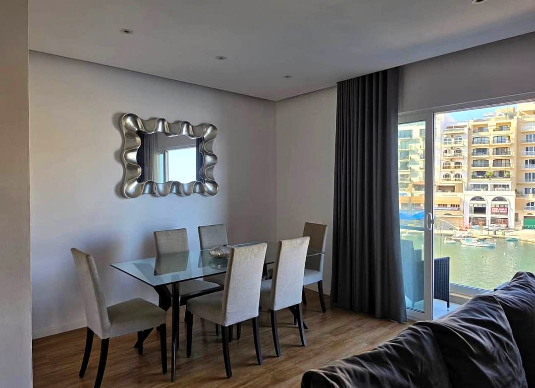 Apartment in St Julian's - 2 beds, 2 baths — 2