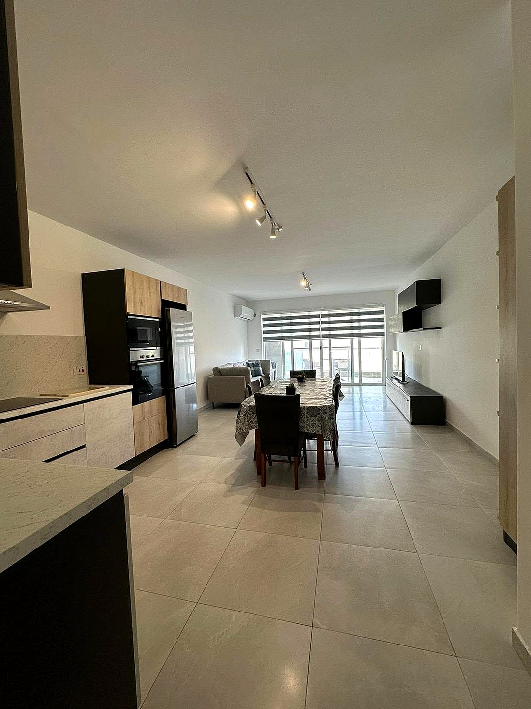 Apartment in Qawra - 3 beds, 2 baths — 1