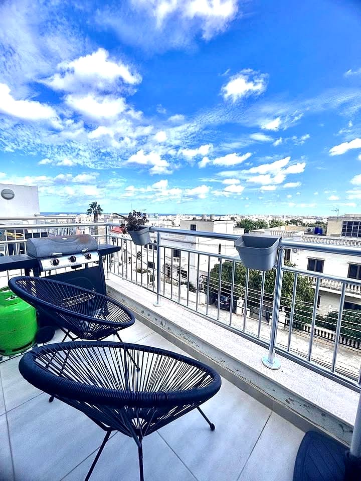Apartment in San Gwann - 2 beds, 2 baths — 1