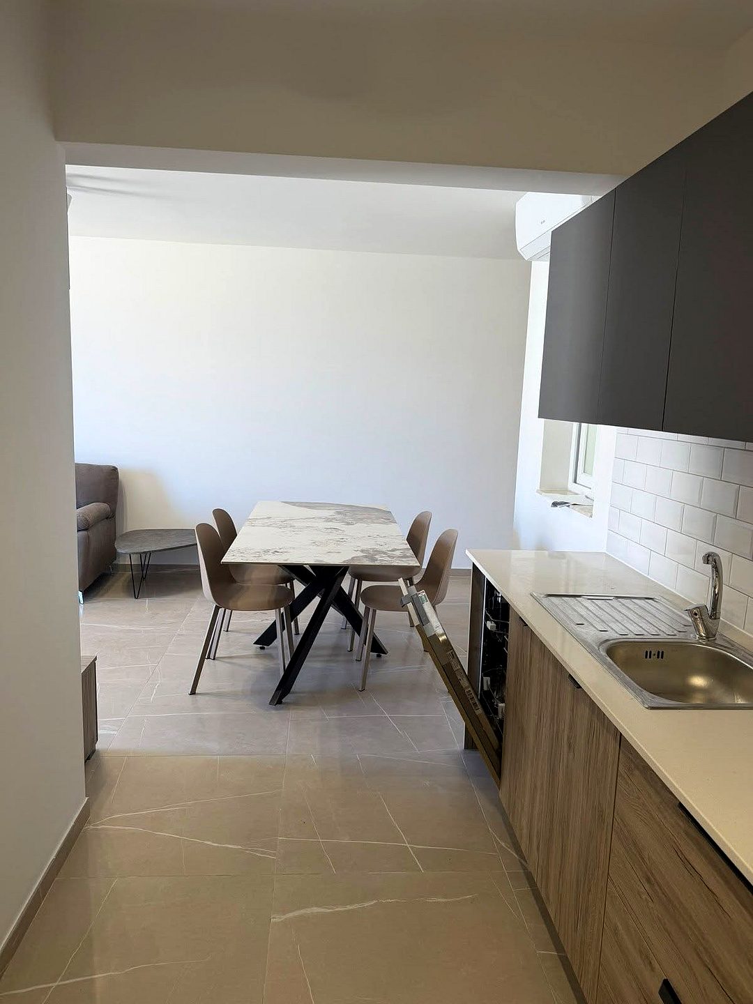 Apartment in Qawra - 2 beds, 2 baths — 3