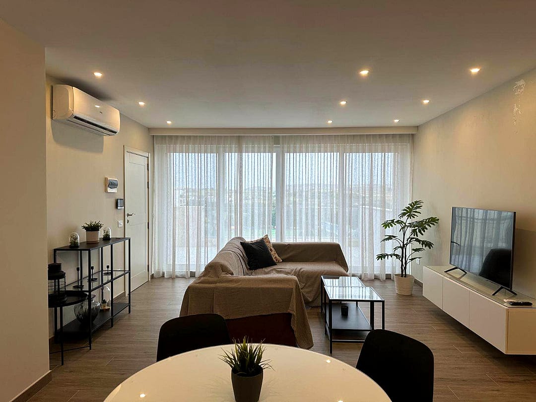 Penthouse in St Paul's Bay - 2 beds, 2 baths — 5