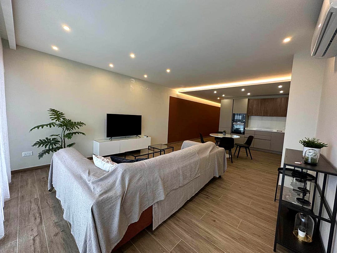 Penthouse in St Paul's Bay - 2 beds, 2 baths — 4