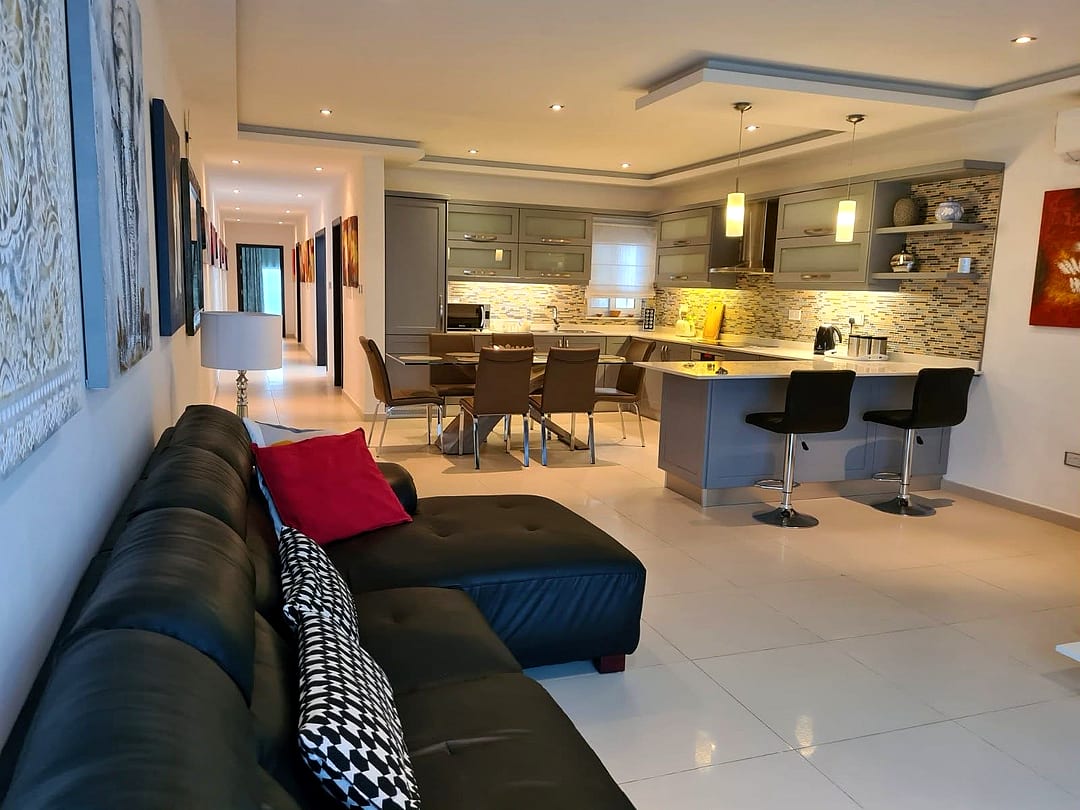 Penthouse in Qawra - 2 beds, 2 baths — 1