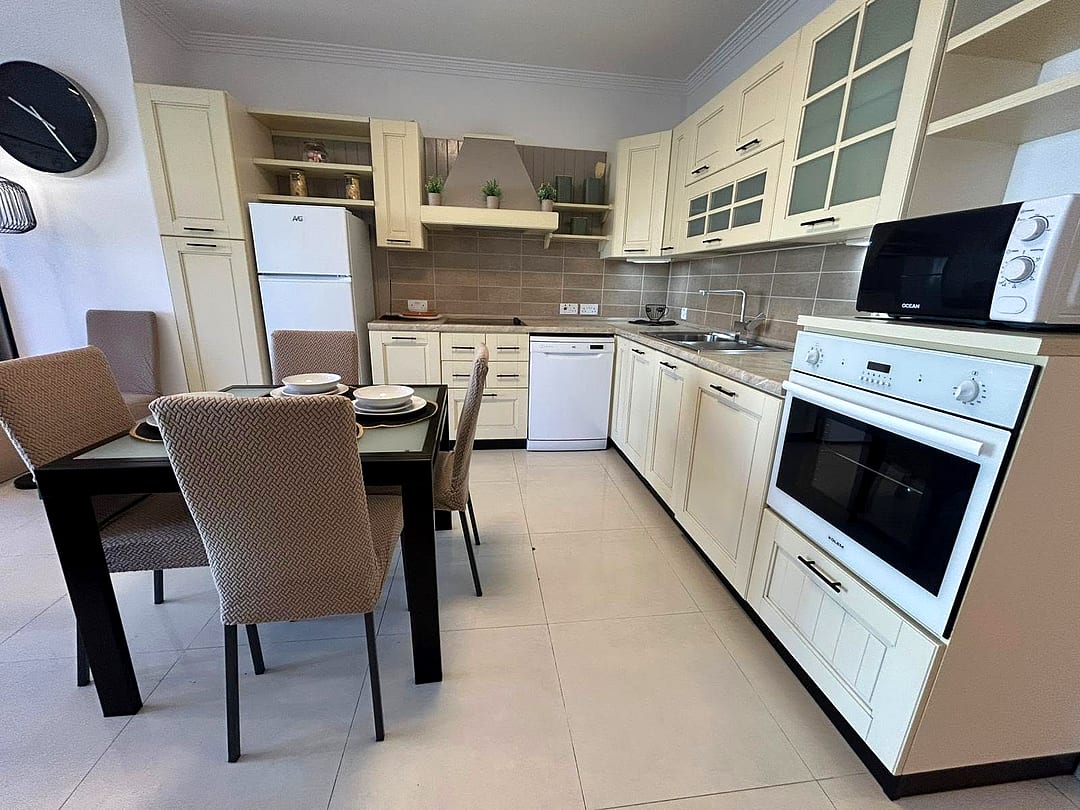 Apartment in St Julian's - 2 baths — 5