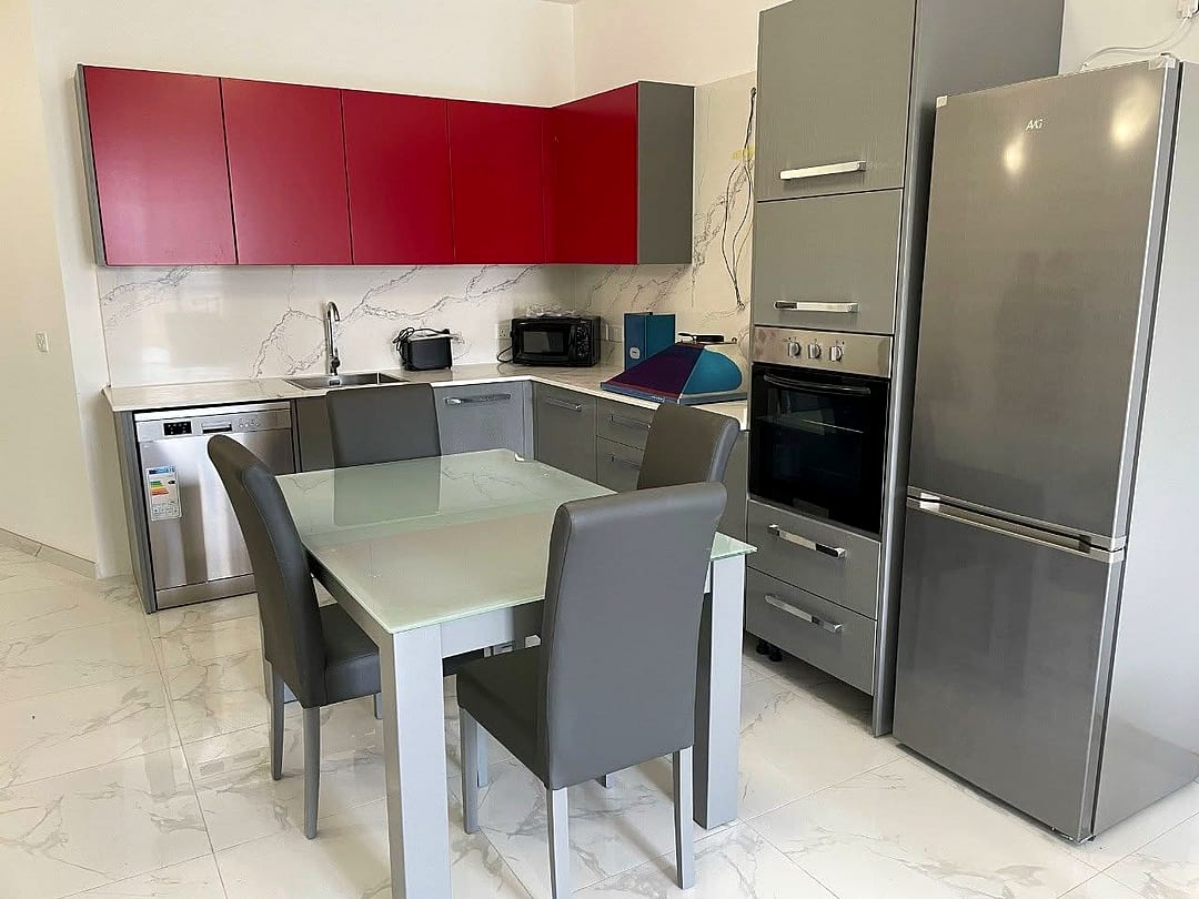 Apartment in Msida - 2 beds, 3 baths — 1