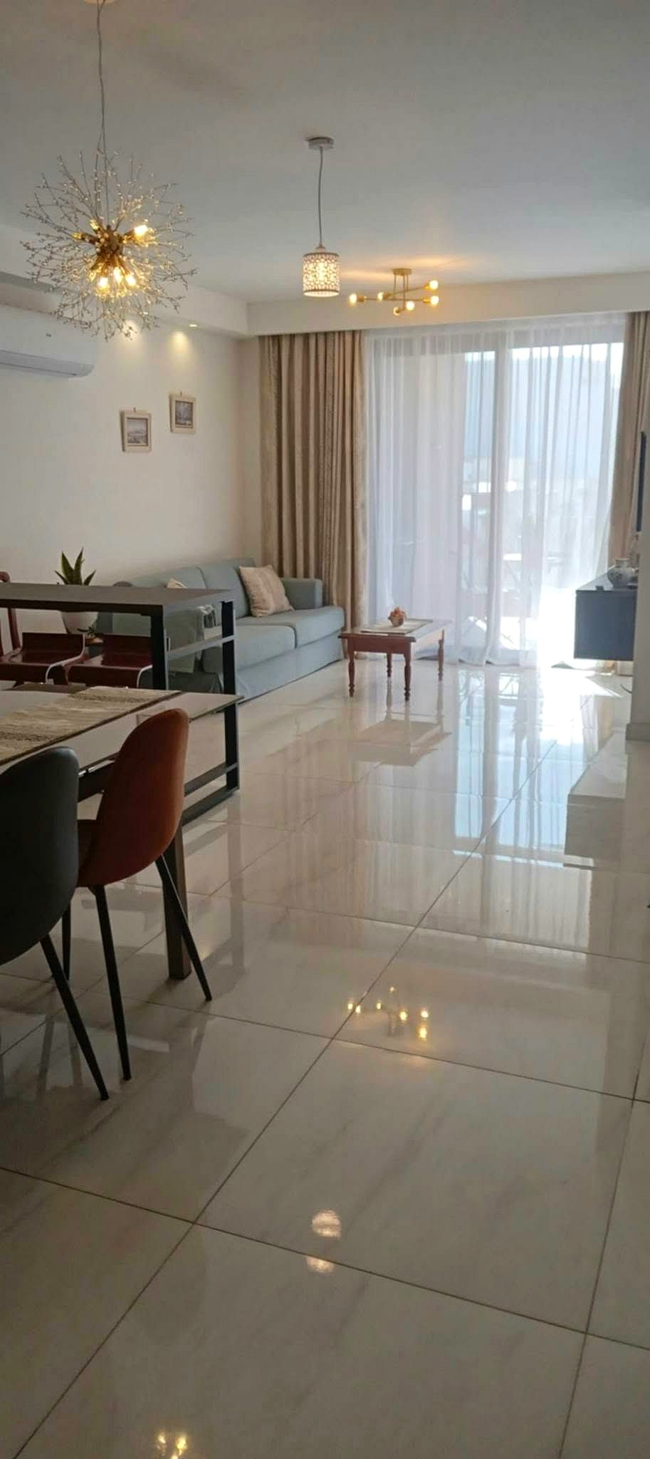 Apartment in Pembroke - 3 beds, 2 baths — 2