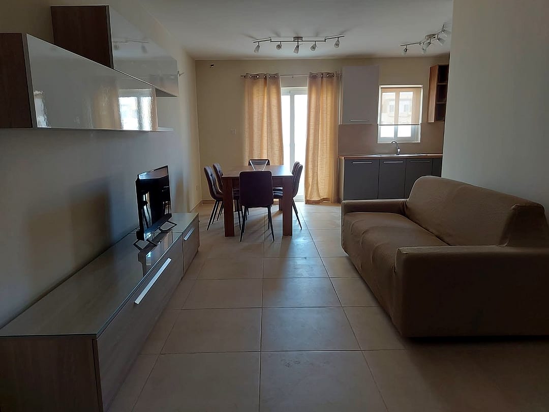 Apartment in St Paul's Bay - 2 beds, 2 baths — 3
