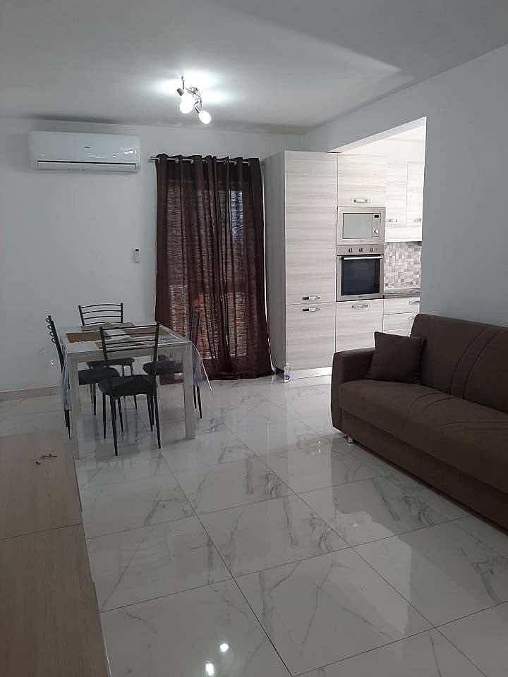 Apartment in Gzira - 2 beds, 1 bath — 2