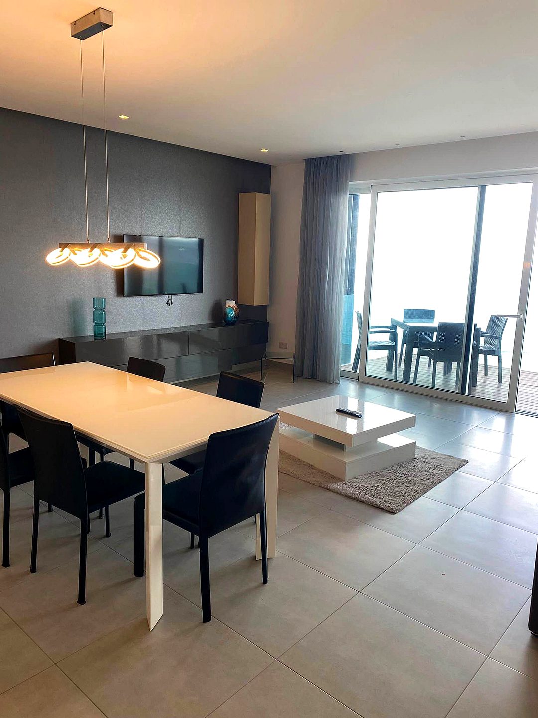 Apartment in Sliema - 2 beds, 2 baths — 3