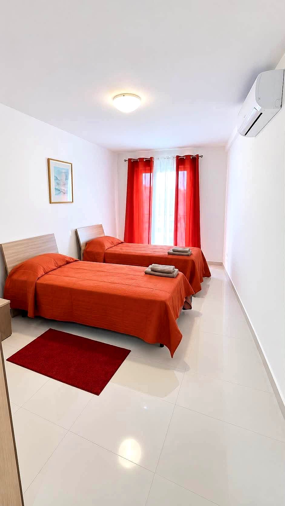 Apartment in Gzira - 2 beds, 2 baths — 2