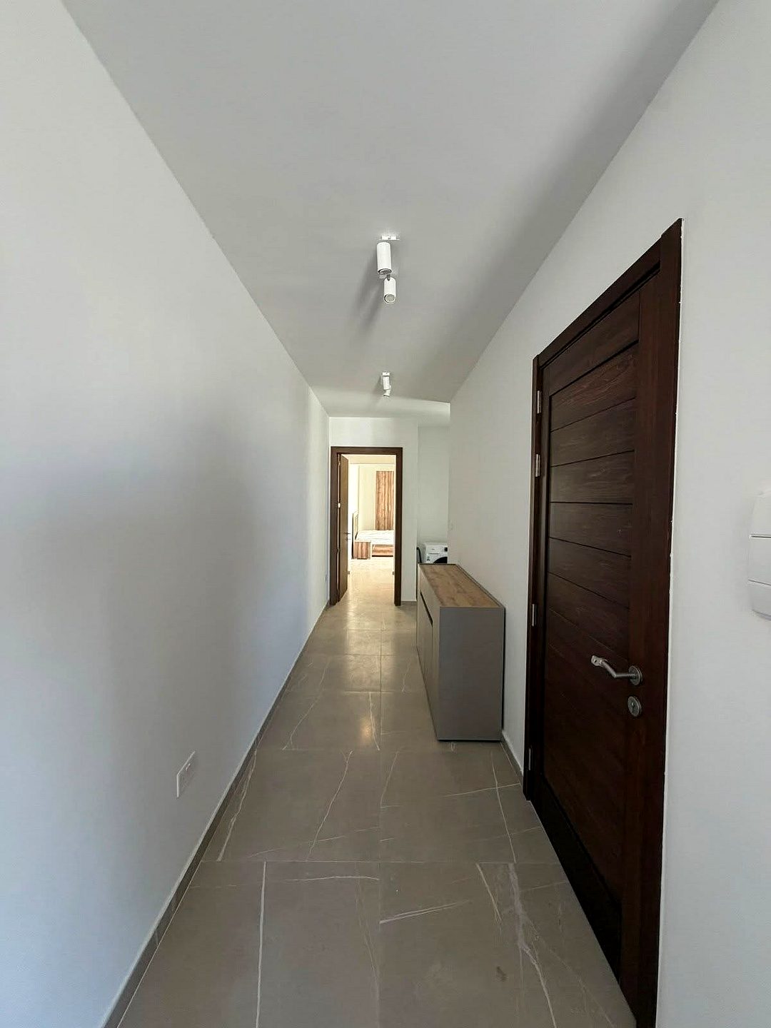 Apartment in Qawra - 2 beds, 2 baths — 4