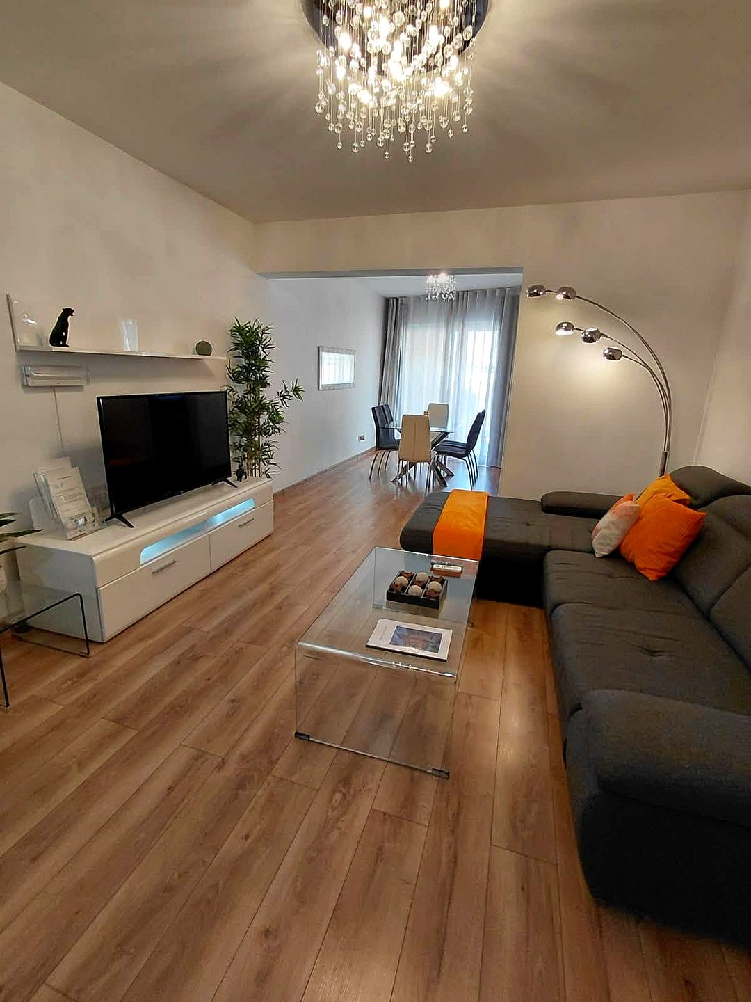 Apartment in Sliema - 2 beds, 2 baths — 1