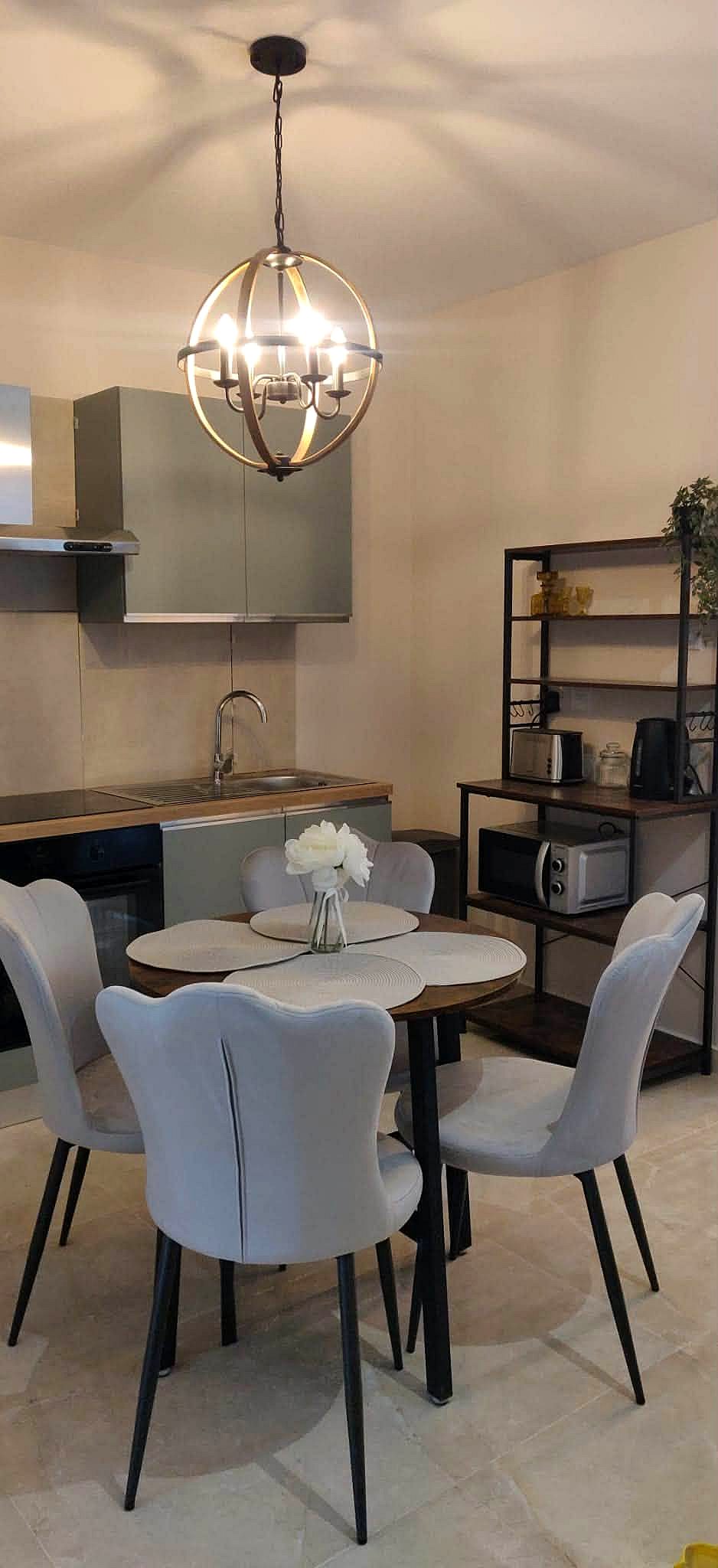 Apartment in Santa Venera - 1 bed — 1
