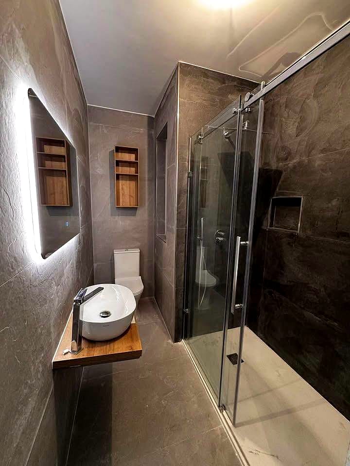 Apartment in Qawra - 2 beds, 2 baths — 4