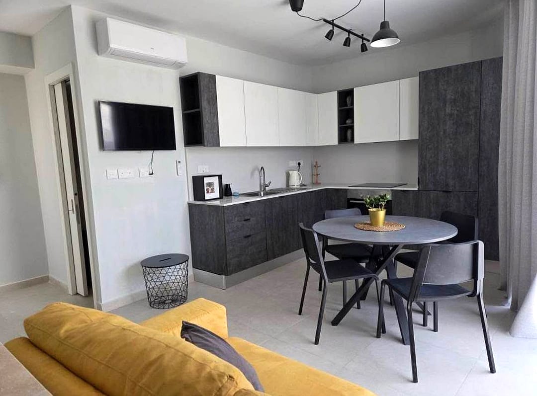 Penthouse in Sliema - 2 beds, 2 baths — 1