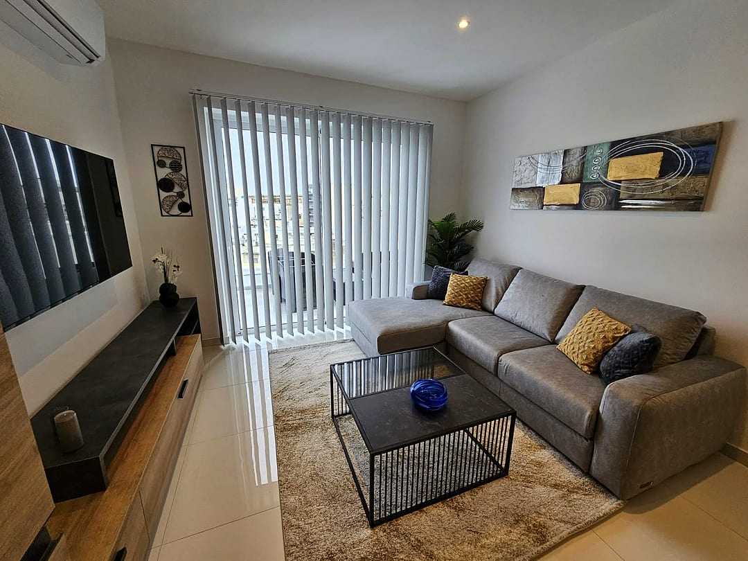 Penthouse in St Julian's - 1 bed, 1 bath — 4