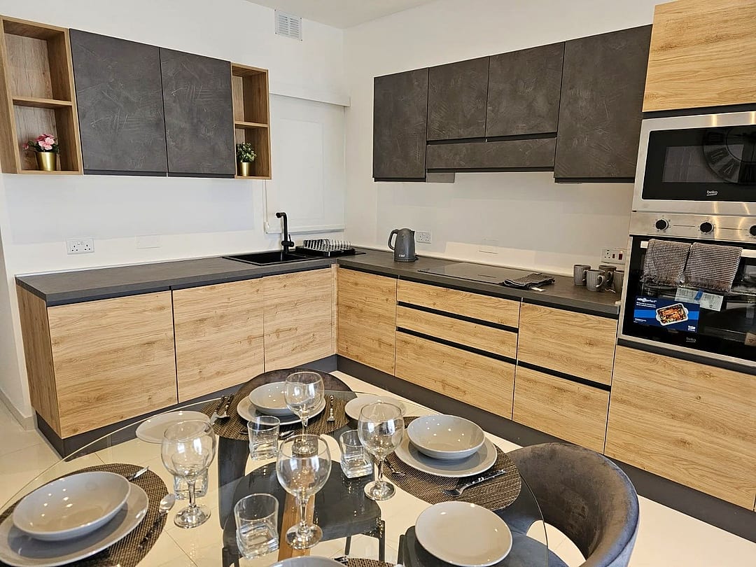 Penthouse in St Julian's - 1 bed, 1 bath — 3