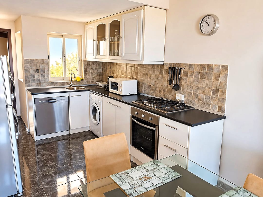 Penthouse in Marsaskala - 1 bed, 1 bath — 4