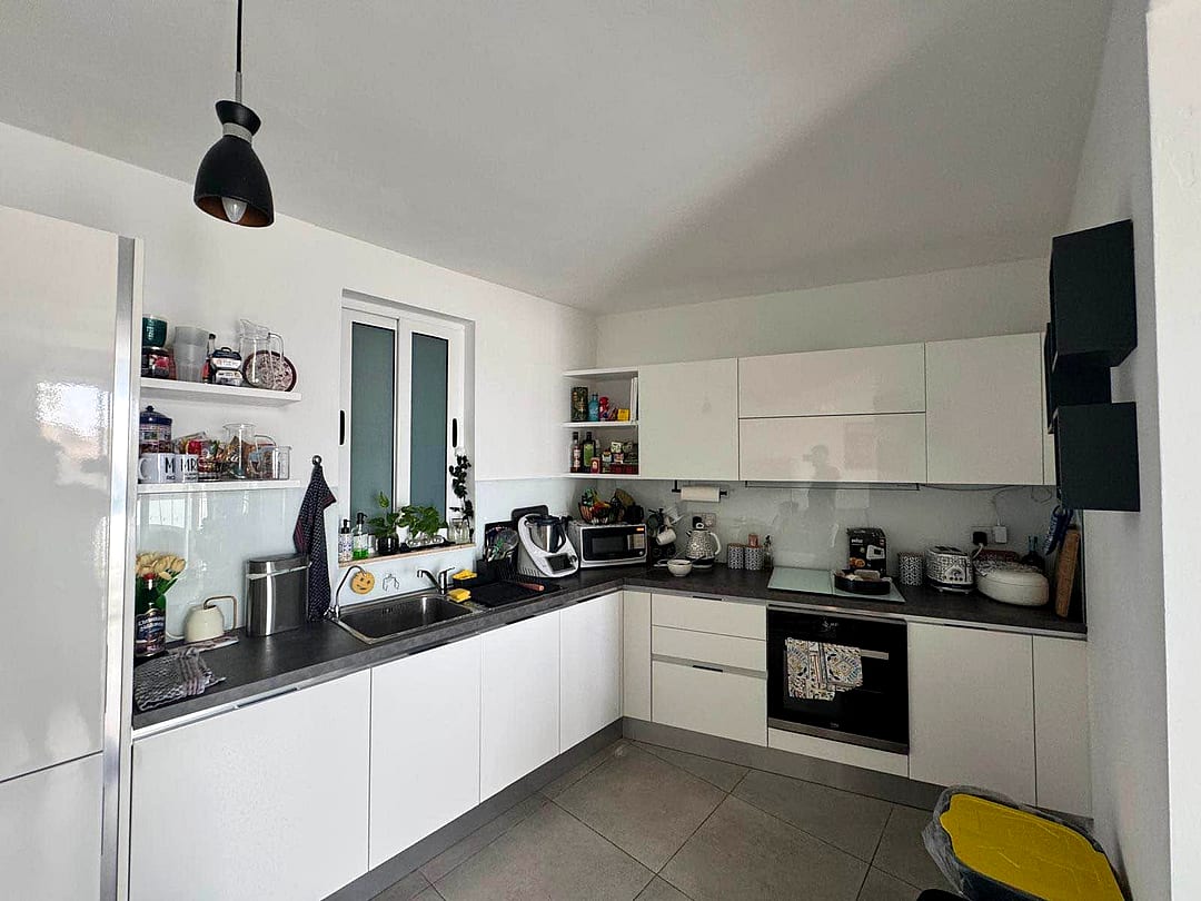 Apartment in Ta' Xbiex - 2 beds, 2 baths — 3