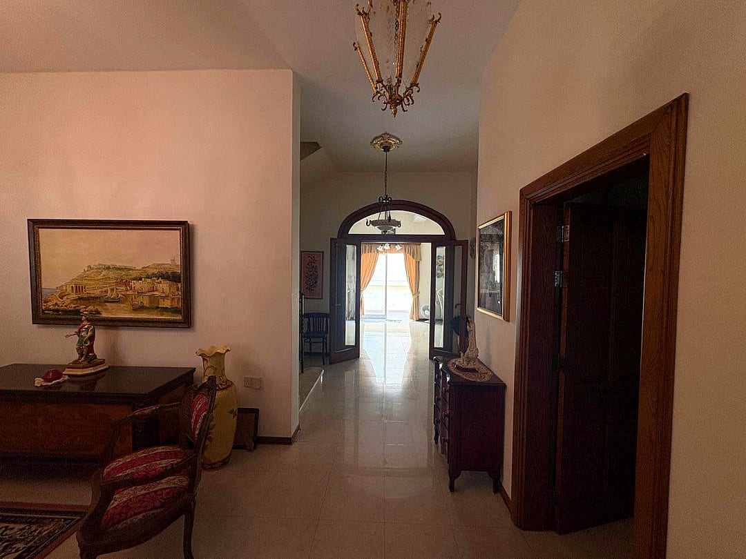 House in Victoria - 4 beds, 3 baths — 2