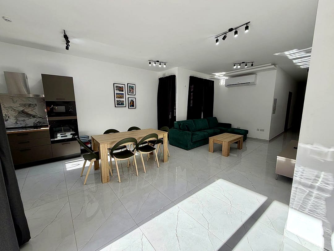 Apartment in Swieqi - 3 beds, 4 baths — 1