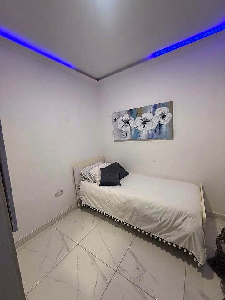 Penthouse in Sliema - 2 beds, 1 bath — 3