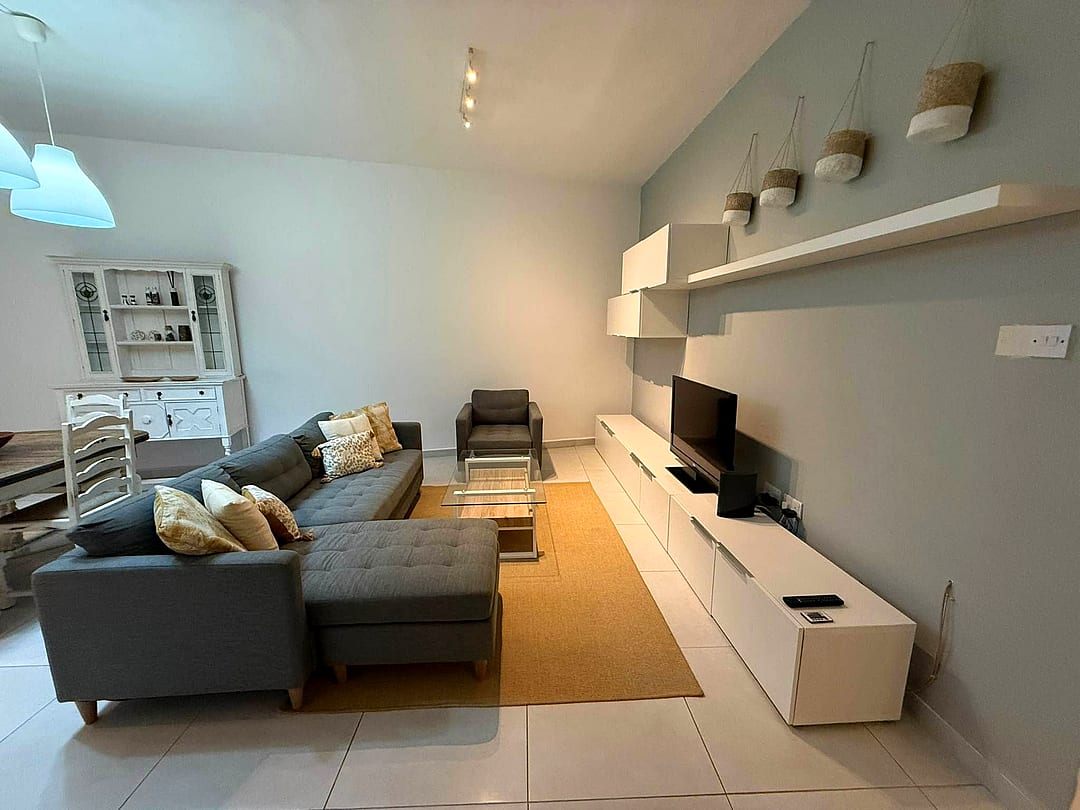Apartment in Sliema - 3 beds, 2 baths — 2