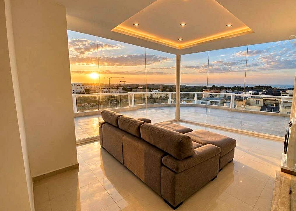 Penthouse in Mosta - 3 beds, 2 baths — 1