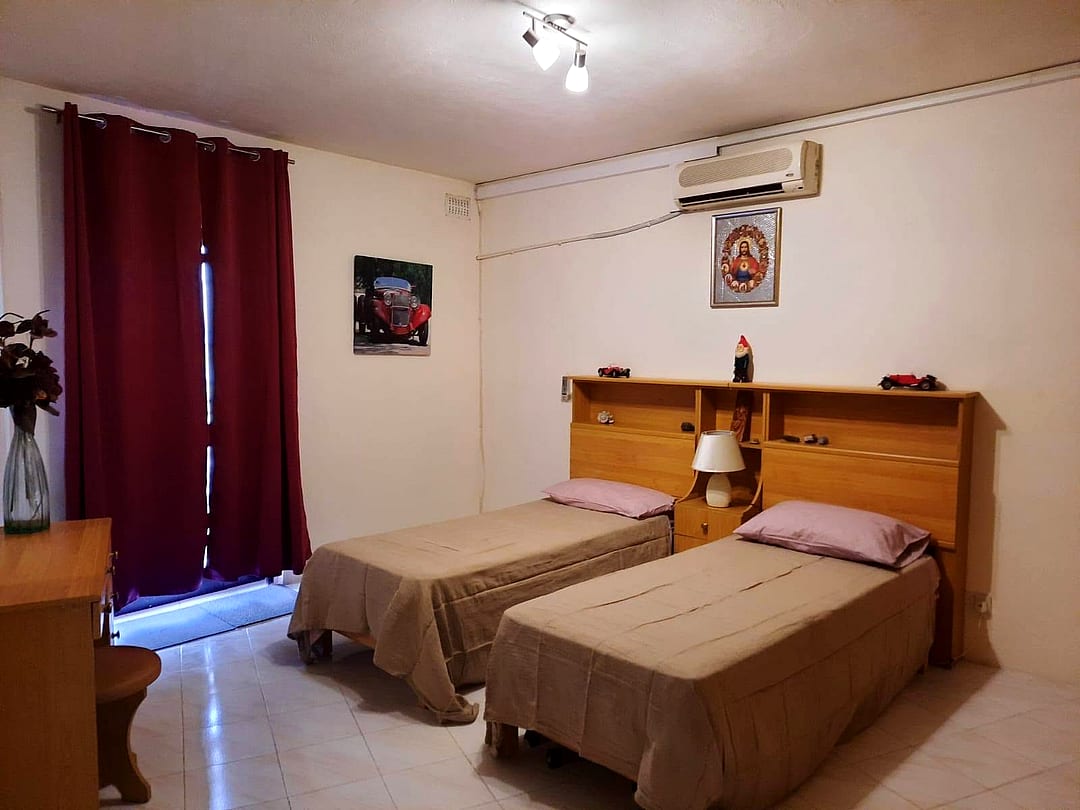 Apartment in St Paul's Bay - 3 beds, 2 baths — 3