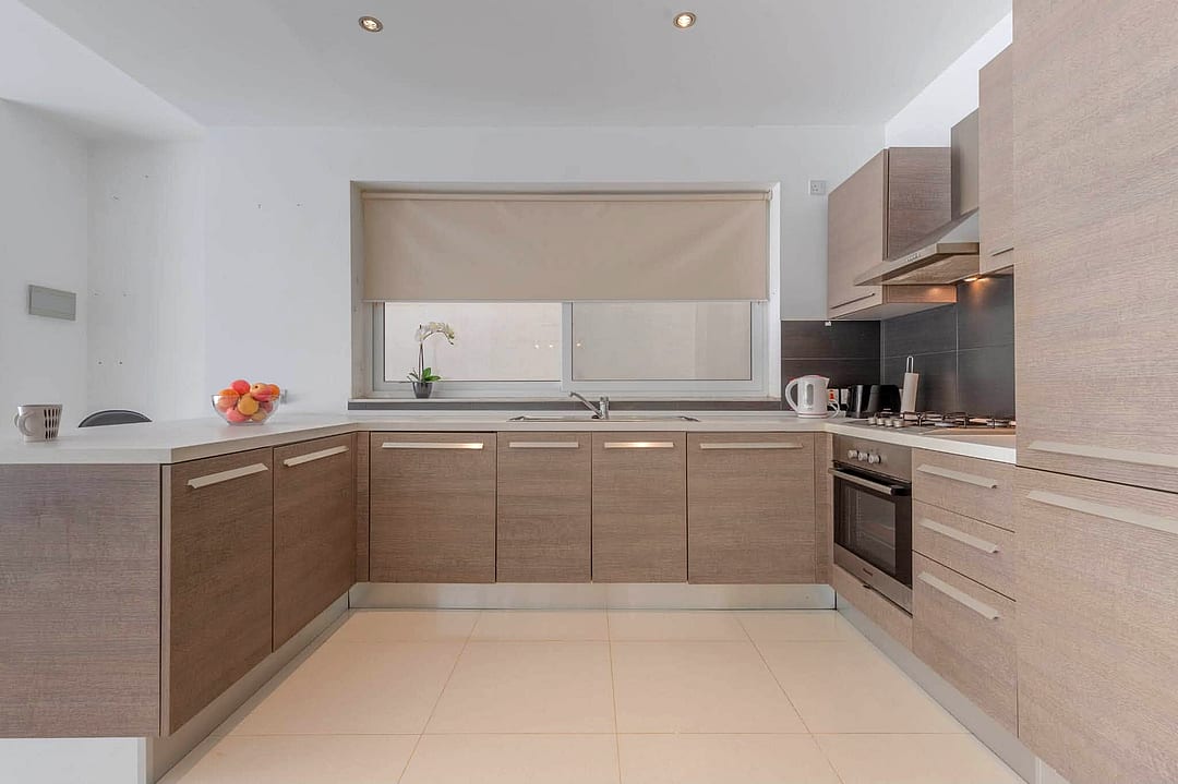 Apartment in Swieqi - 3 beds, 2 baths — 3