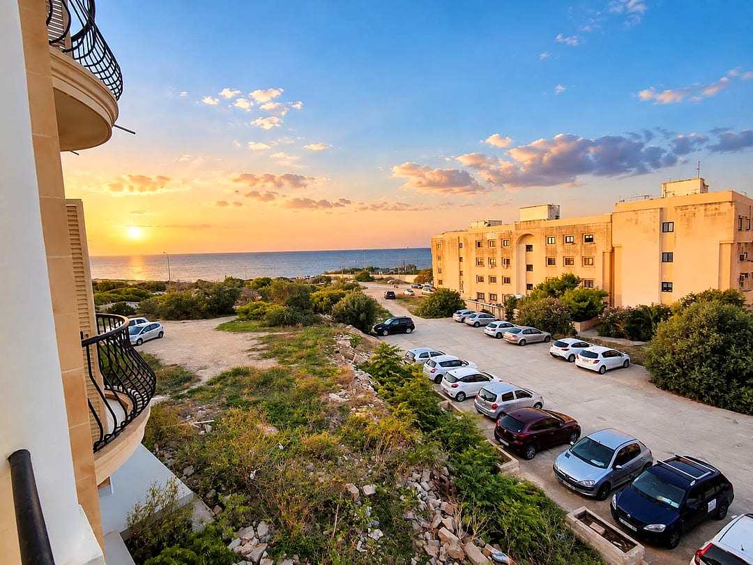 Apartment in Pembroke - 2 beds — 3