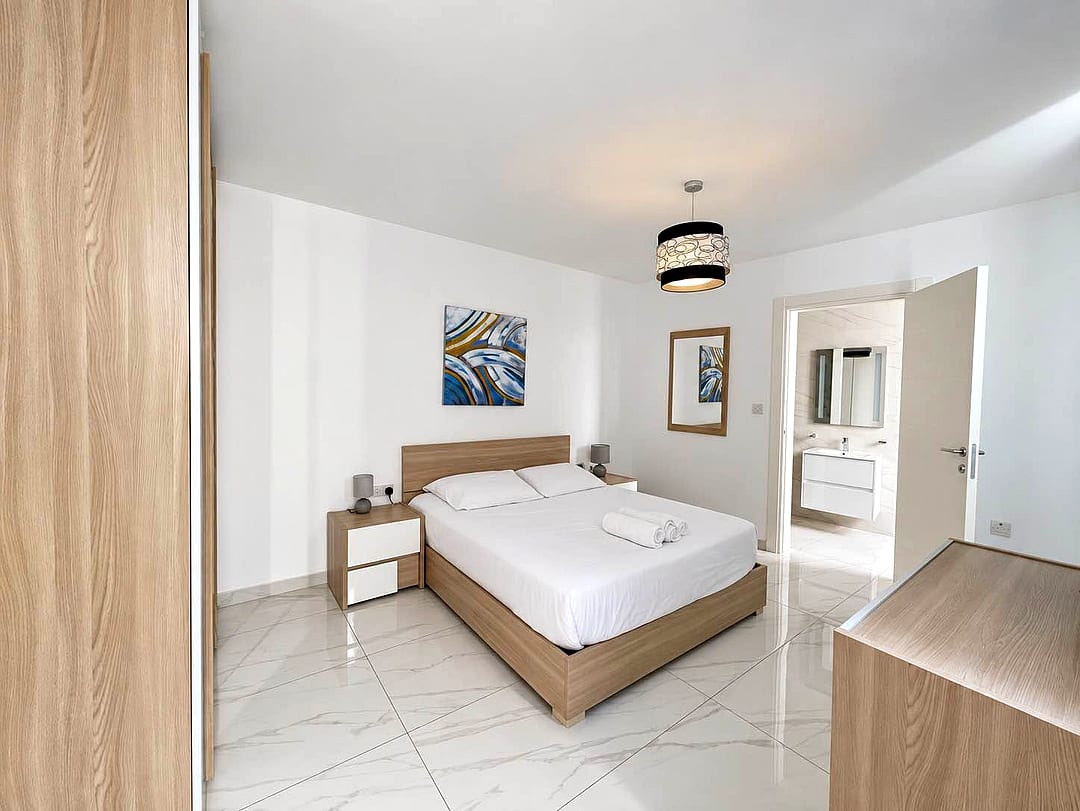 Apartment in Sliema - 2 beds, 2 baths — 4