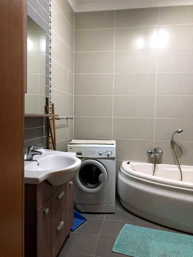 Apartment in Birkirkara - 3 beds, 2 baths — 5