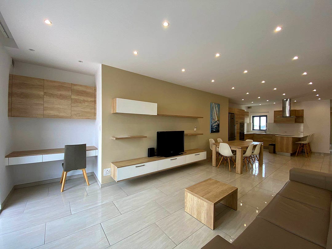 Penthouse in Gzira - 3 beds, 2 baths — 4