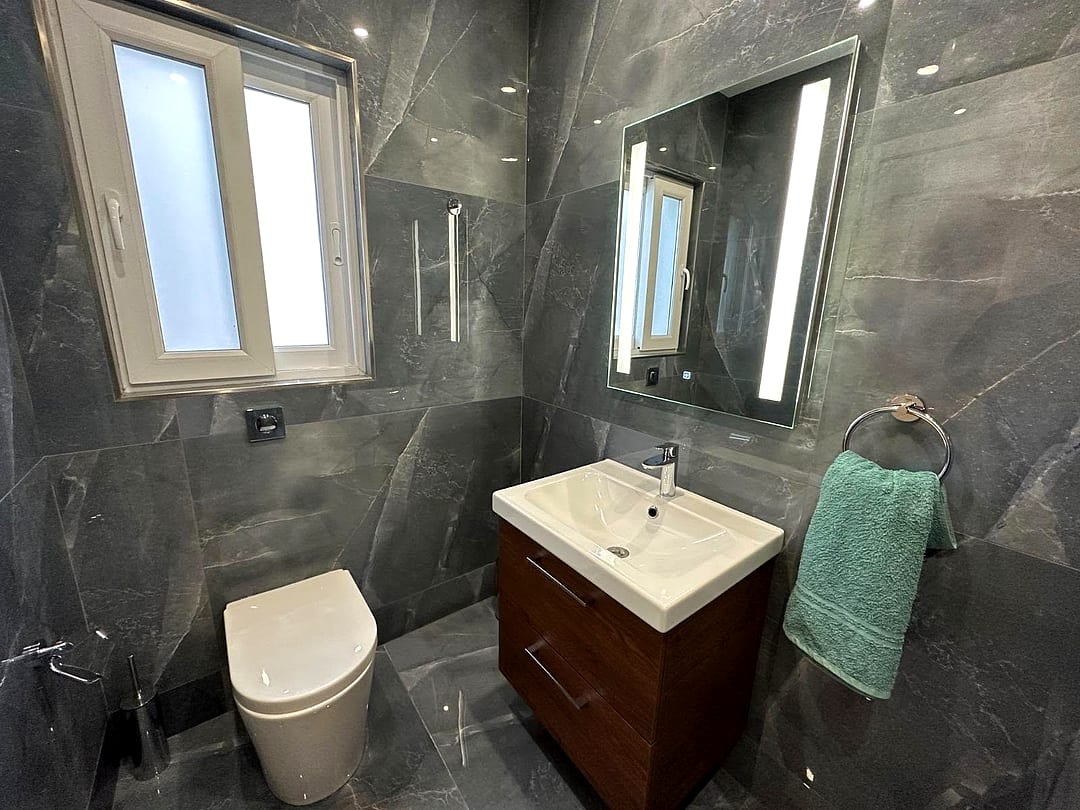 Penthouse in San Pawl il-Baħar - 2 beds, 2 baths — 5