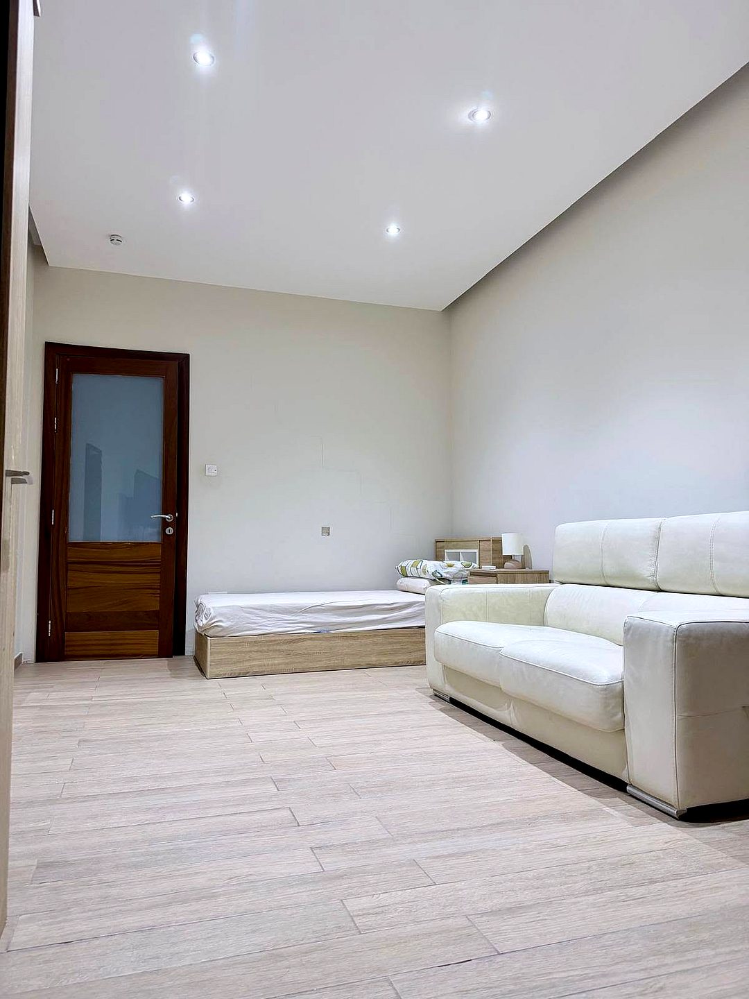 Room in Marsaxlokk — 2